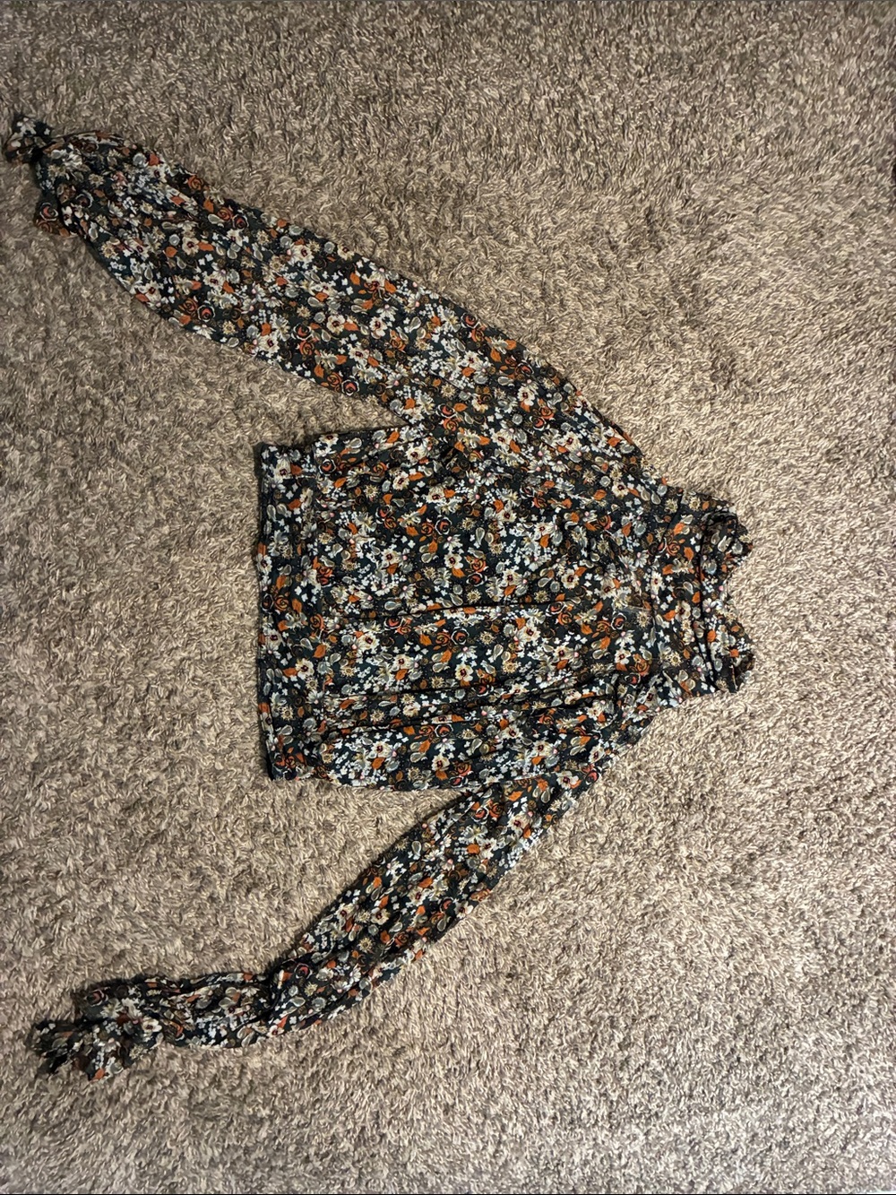 Free People Women’s Black Floral Long-Sleeve Ruffle Neck Crop Blouse (lined)